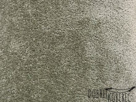 Metrážový koberec Evora 450